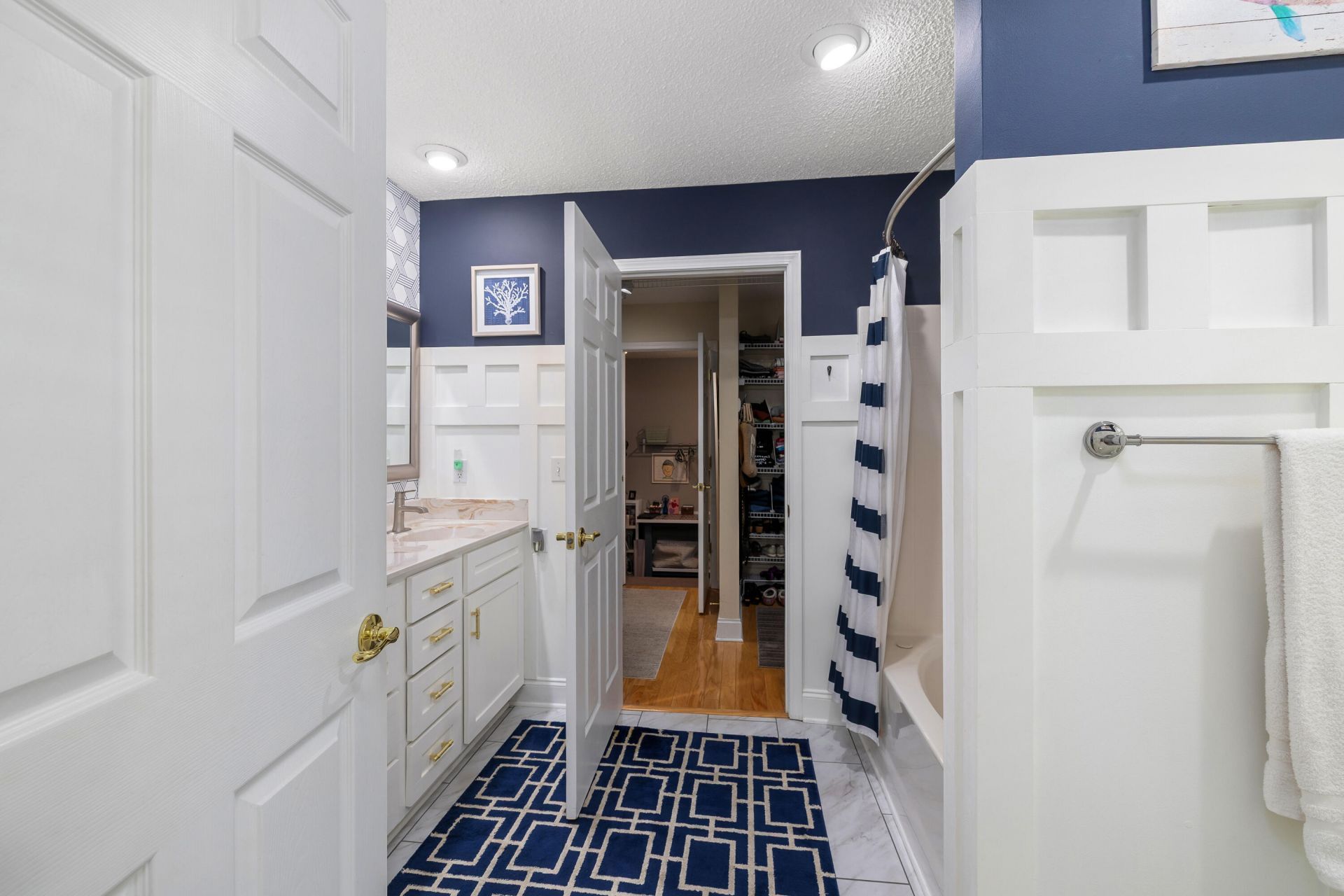 505 Oak Hill Drive Photo 27