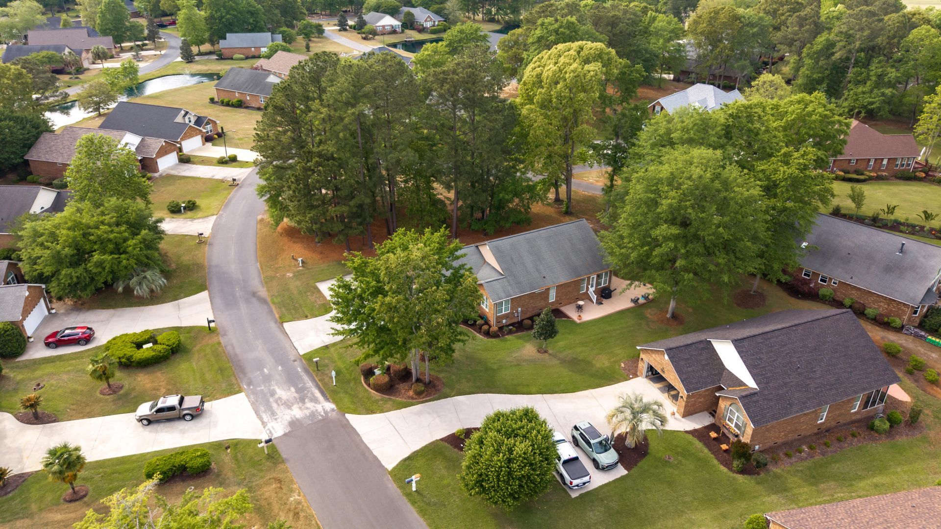 505 Oak Hill Drive Photo 36