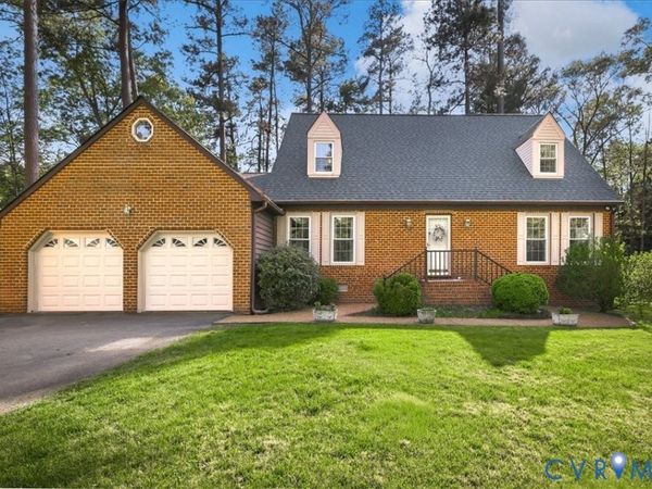 4601 Riderwood Way , Chester, VA 23831