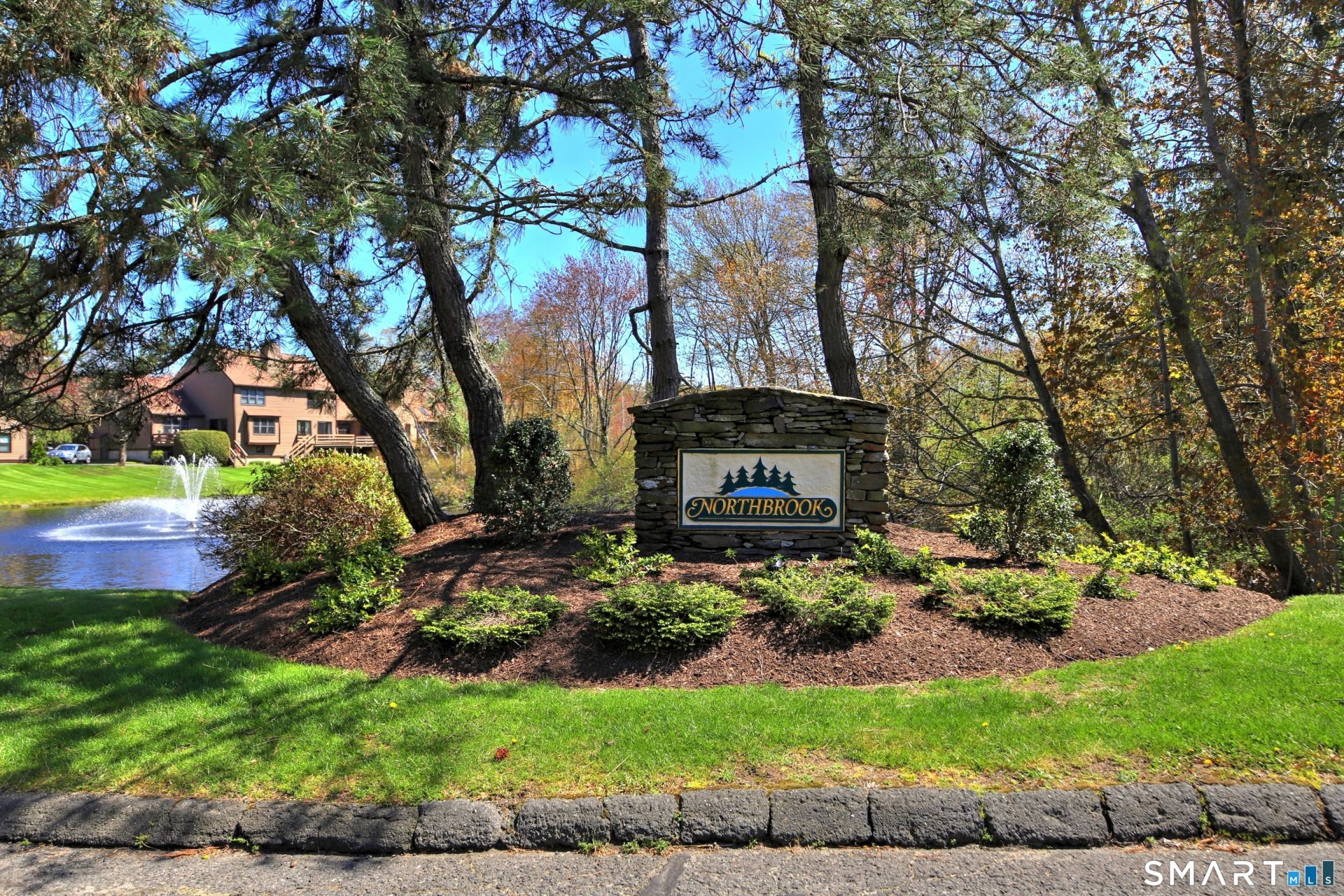 14 Deepwood, Unit 14, Monroe, CT 06468 Main Photo