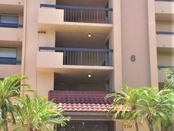 750 Egret Circle, Delray Beach, FL 33444