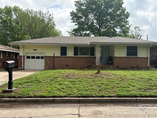 618 SE Wilshire Avenue, Bartlesville, OK 74006