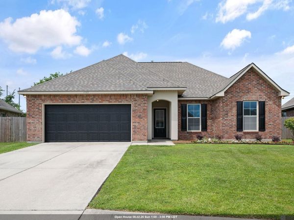 1932 Meadow Oak Dr, St Gabriel, LA 70776