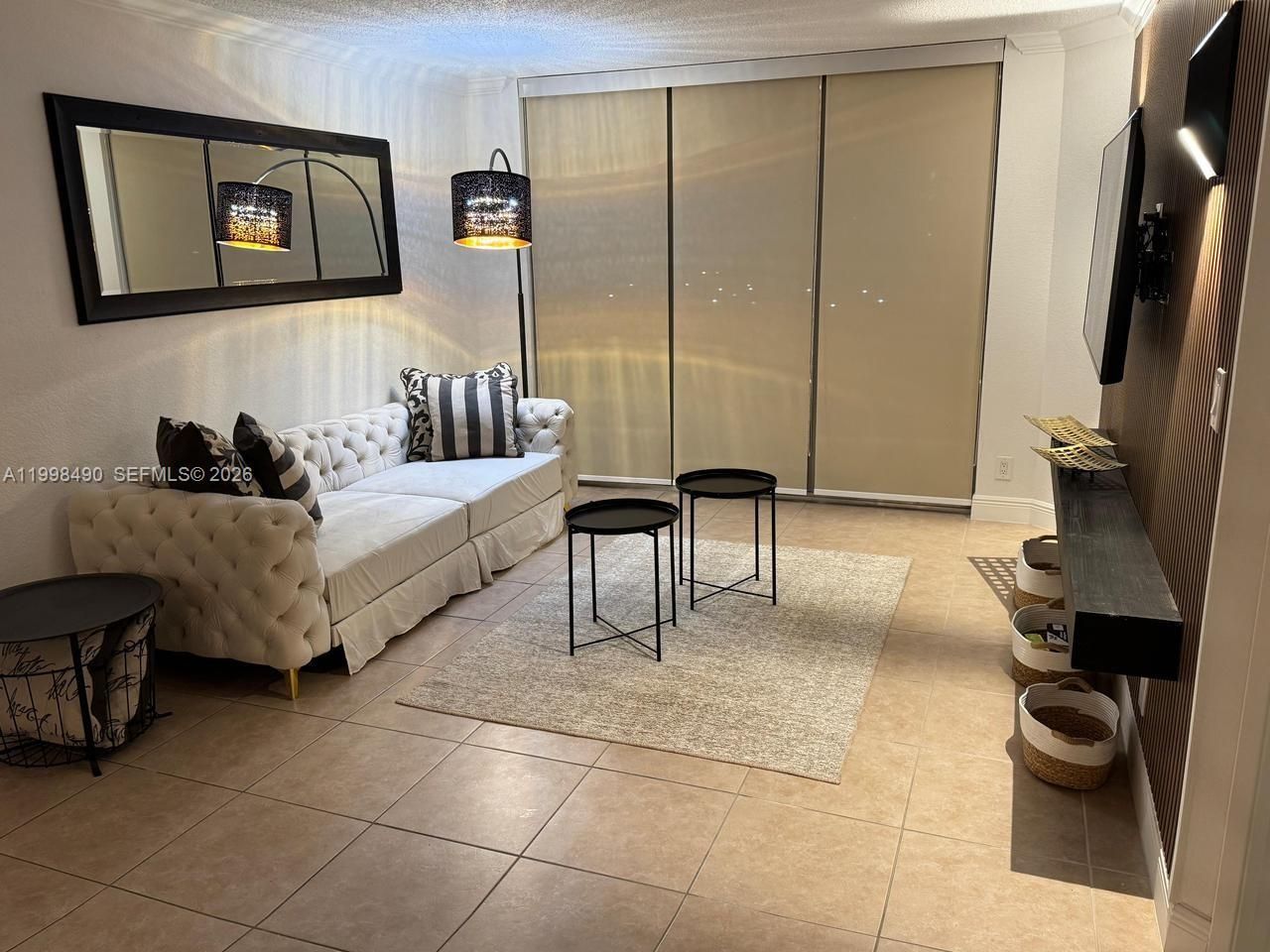 3600 Mystic Pointe Dr, Unit 910, Aventura, FL 33180 Photo