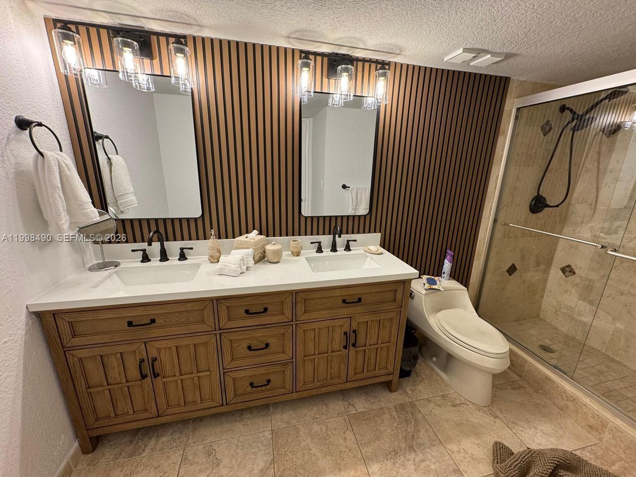 3600 Mystic Pointe Dr, Unit 910, Aventura, FL 33180 Photo