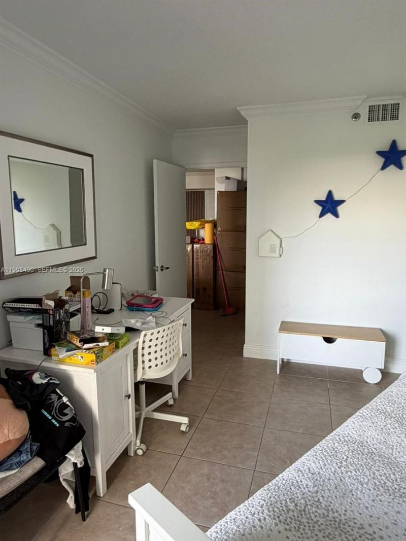 3600 Mystic Pointe Dr, Unit 910, Aventura, FL 33180 Photo