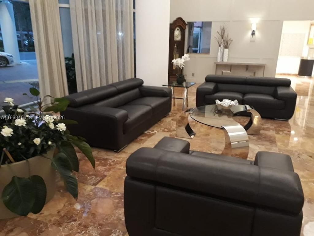 3600 Mystic Pointe Dr , Unit 910, Aventura, FL 33180 Photo