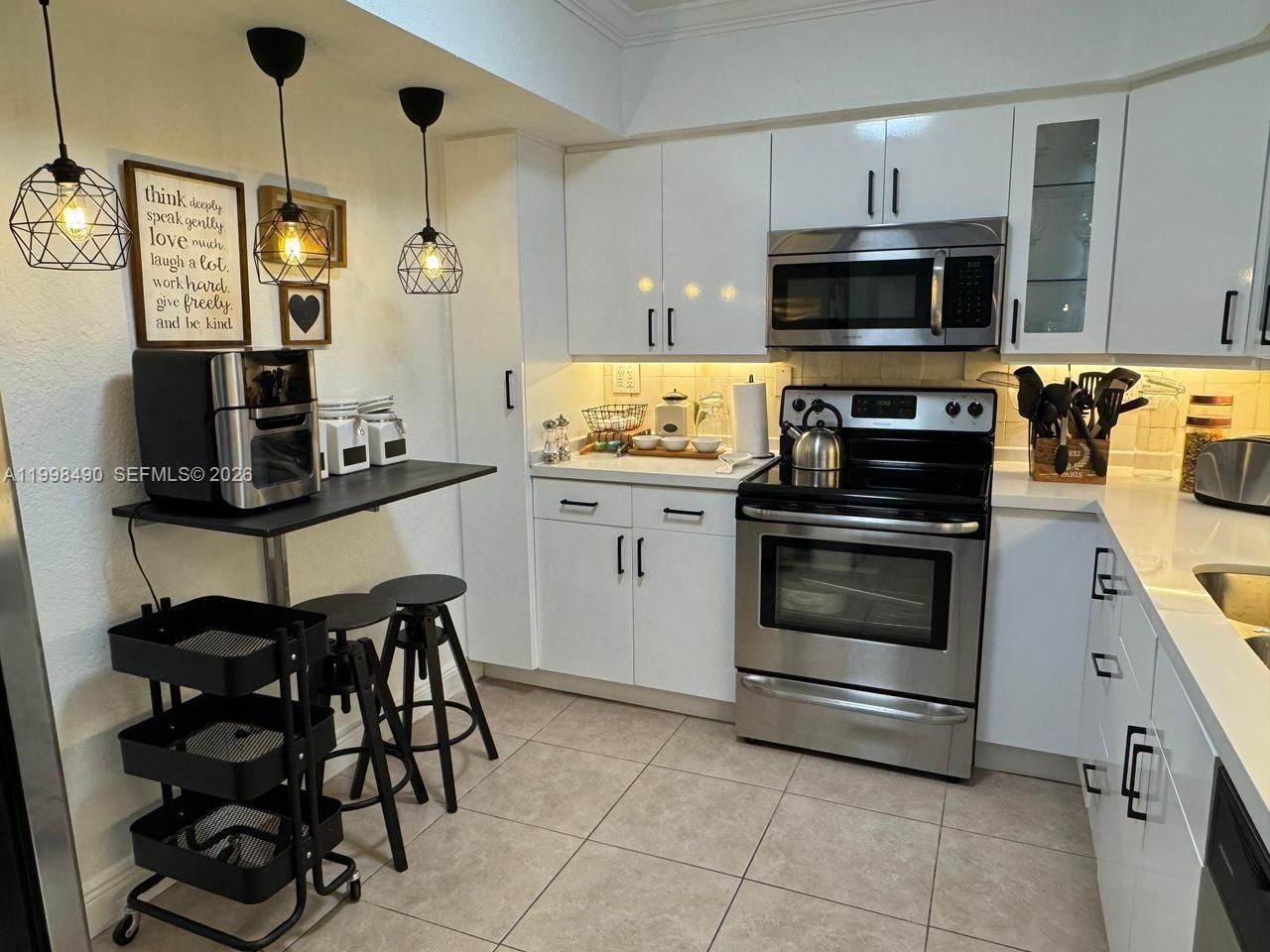 3600 Mystic Pointe Dr, Unit 910, Aventura, FL 33180 Photo