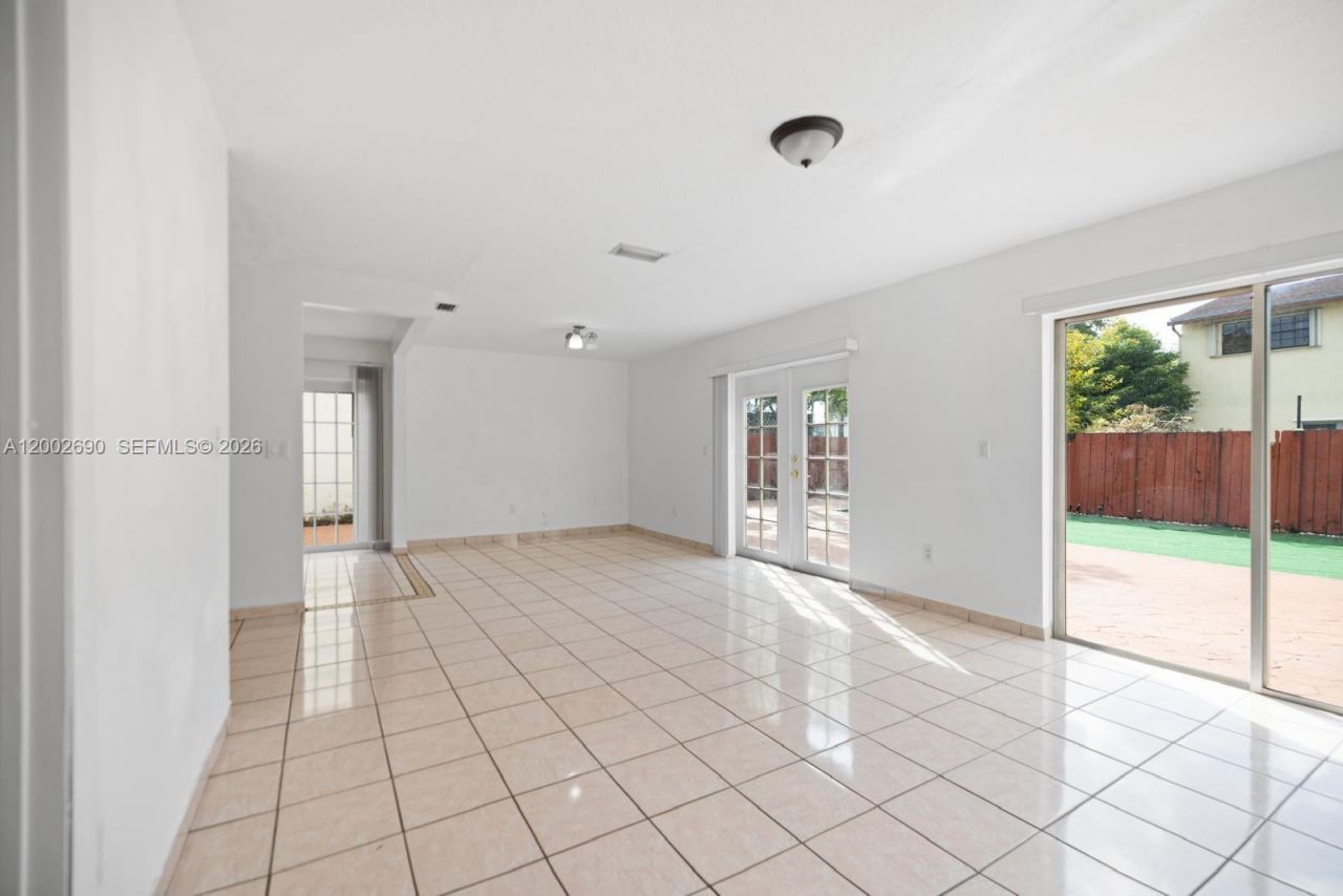 10726 SW 147th Ct, Miami, FL 33196 Photo