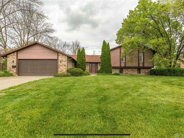 3413 Diamondback Drive, Butler Township, OH 45414
