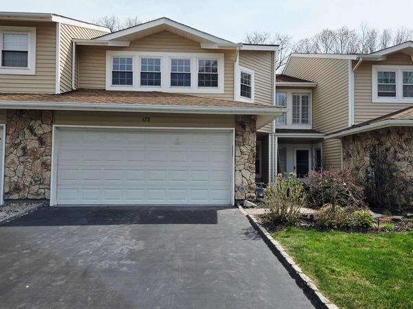 173 Colony Drive , Holbrook, NY 11741