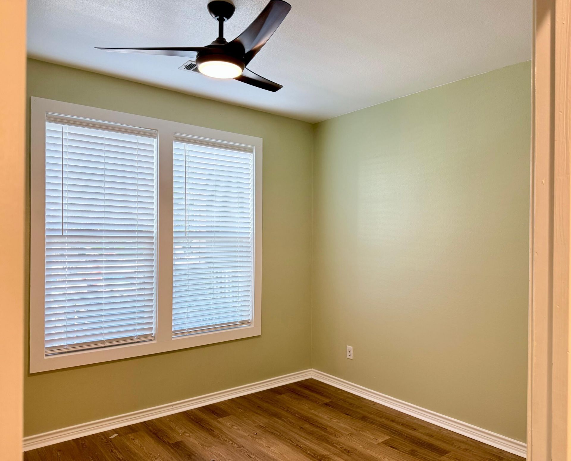 130 River Landing Drive Photo 11