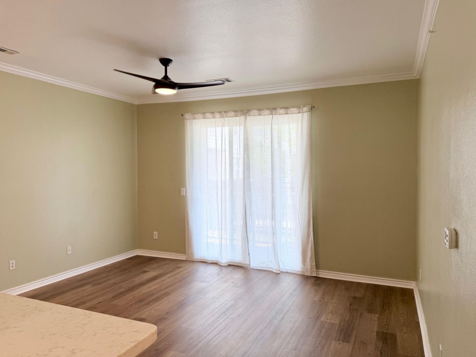 130 River Landing Drive Photo 9