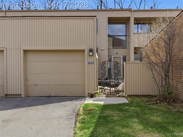 7440 Azalea Court, West Bloomfield Twp, MI 48322