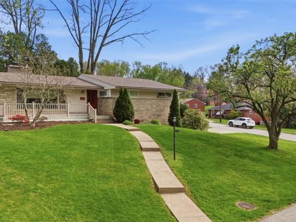 2675 Strathmore Ln, Bethel Park, PA 15102