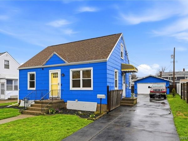 9 Clarence Harder Drive , Tonawanda, NY 14150