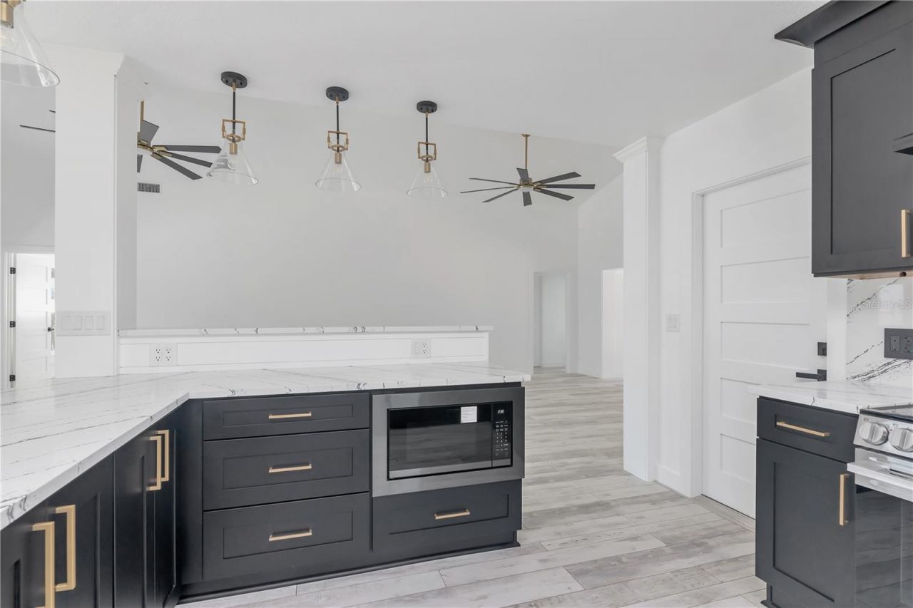 308 173rd Avenue E, North Redington Beach, FL 33708 Photo