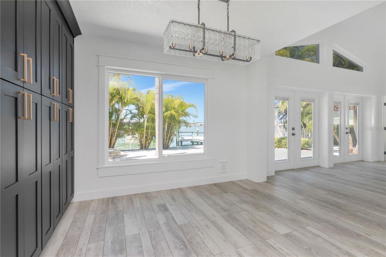 308 173rd Avenue E, North Redington Beach, FL 33708 Photo