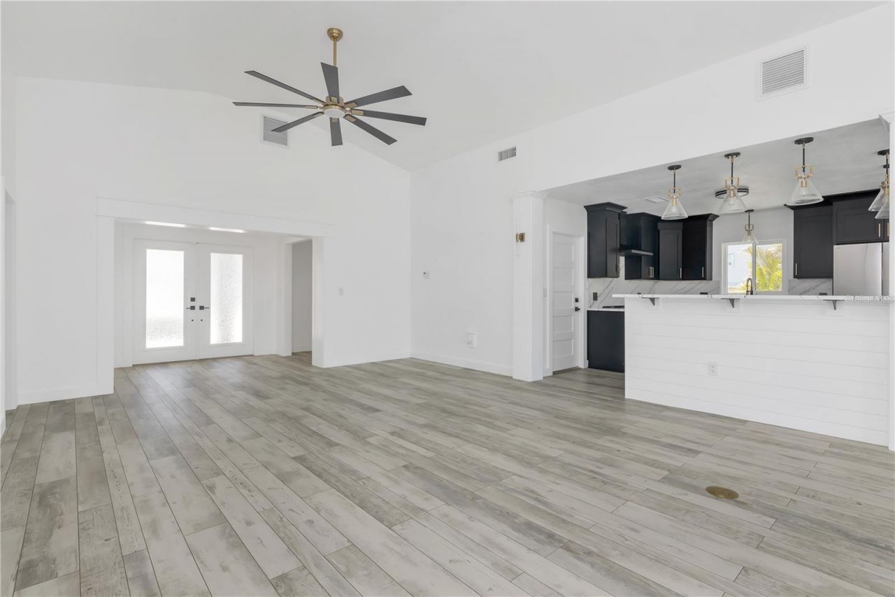 308 173rd Avenue E, North Redington Beach, FL 33708 Photo