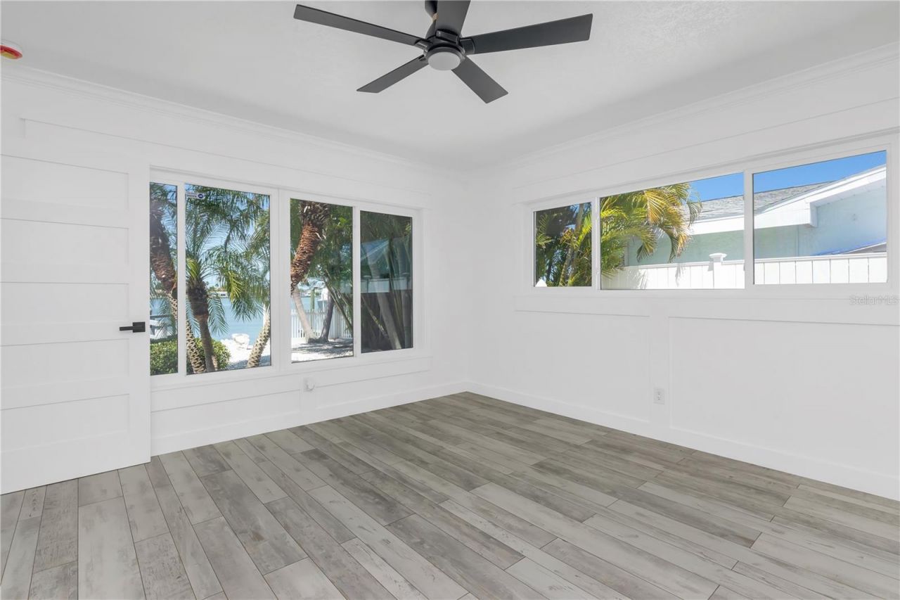 308 173rd Avenue E, North Redington Beach, FL 33708 Photo