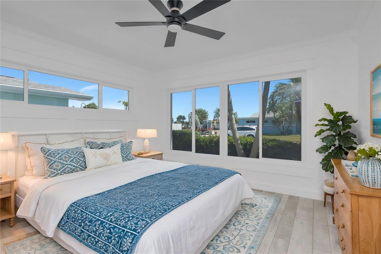 308 173rd Avenue E, North Redington Beach, FL 33708 Photo