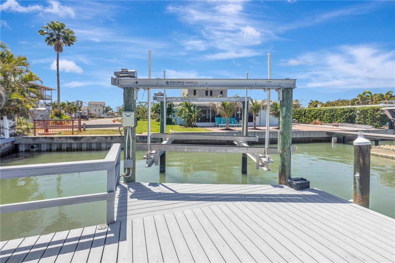 308 173rd Avenue E, North Redington Beach, FL 33708 Photo