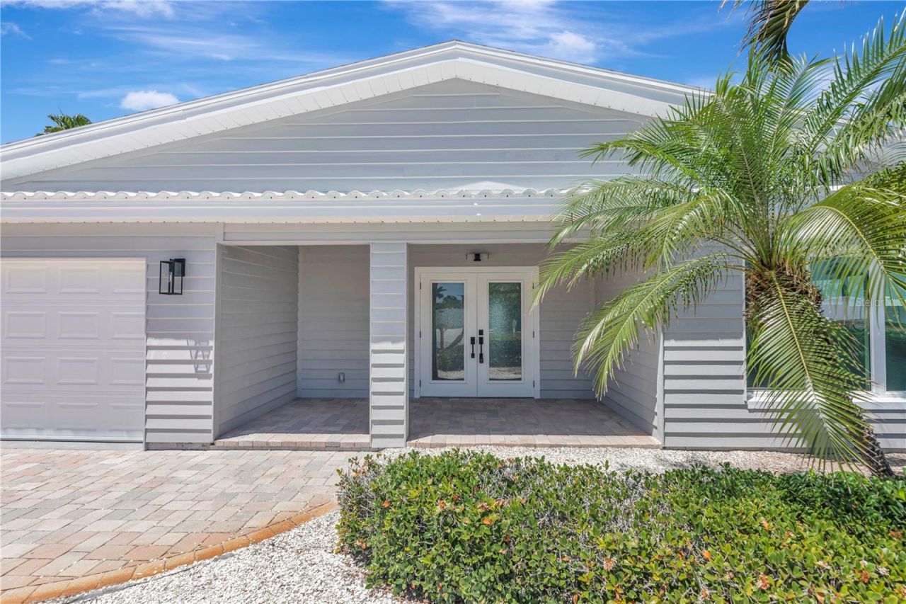 308 173rd Avenue E, North Redington Beach, FL 33708 Photo