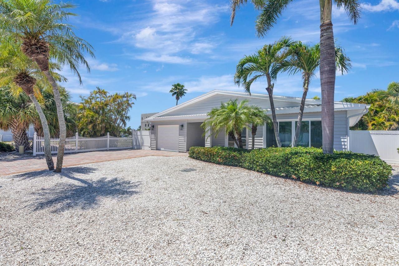 308 173rd Avenue E, North Redington Beach, FL 33708 Photo