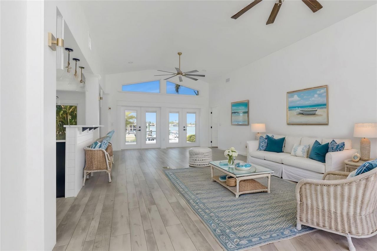 308 173rd Avenue E, North Redington Beach, FL 33708 Photo