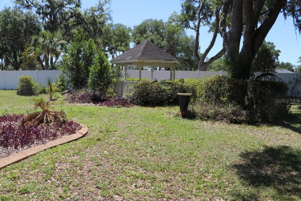 19150 Livingston Avenue, Lutz, FL 33559 Photo