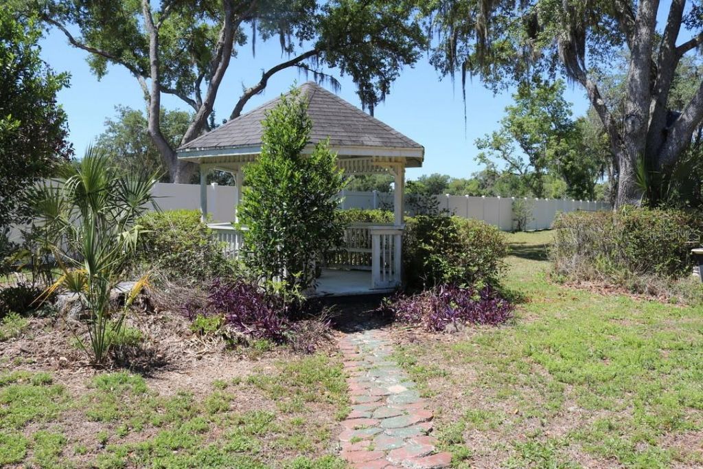 19150 Livingston Avenue, Lutz, FL 33559 Photo