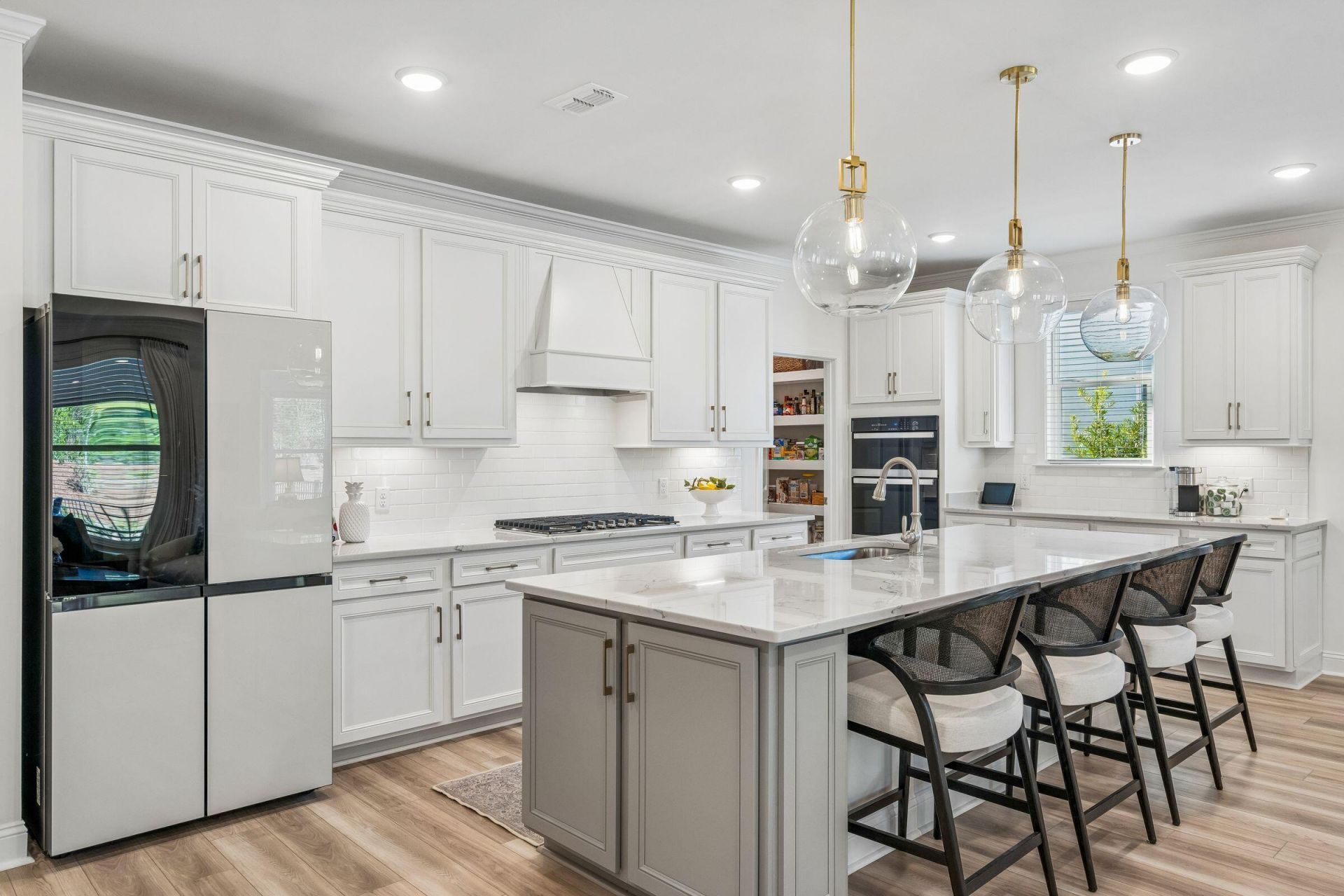 611 Coral Bells Lane Photo 10