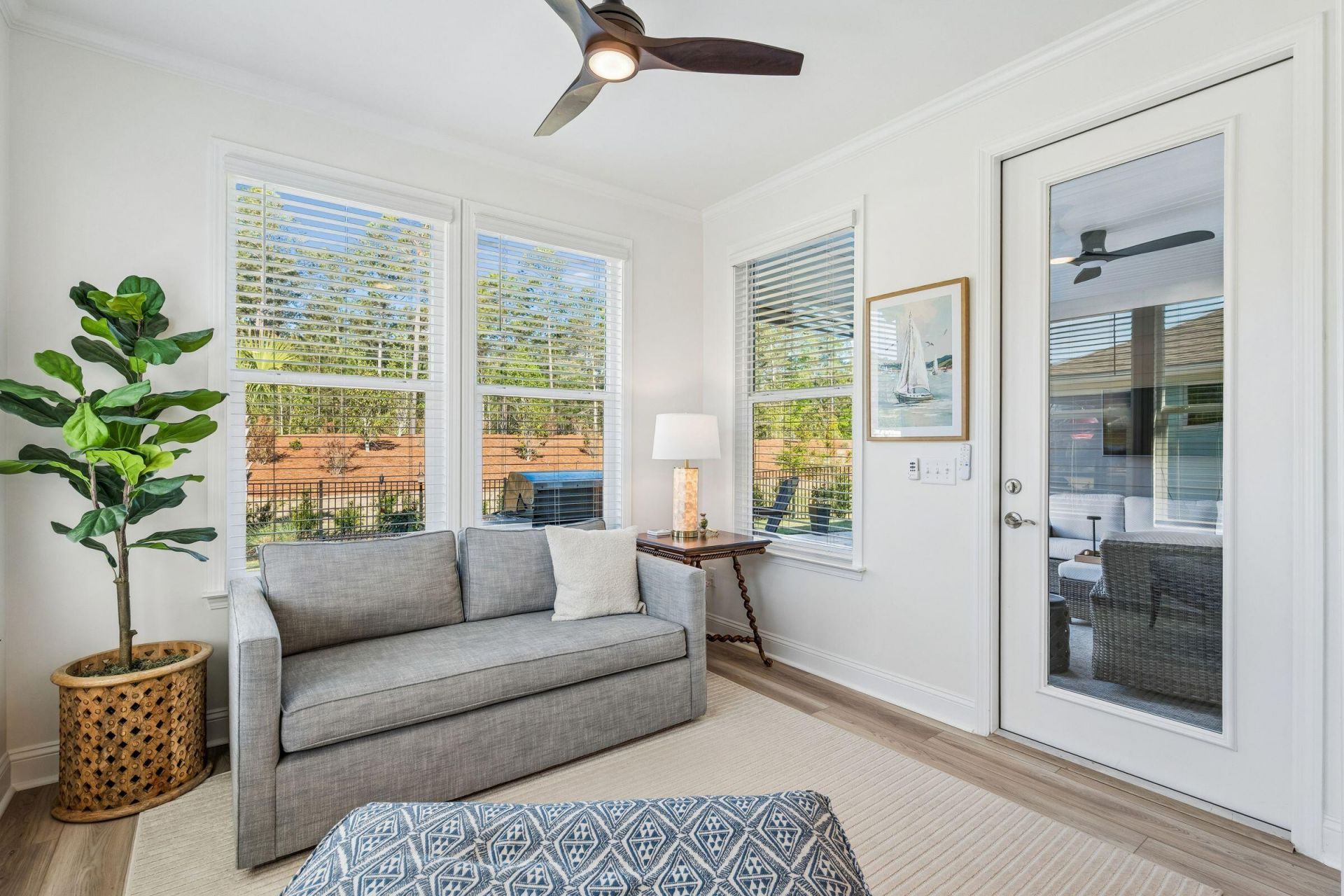 611 Coral Bells Lane Photo 20