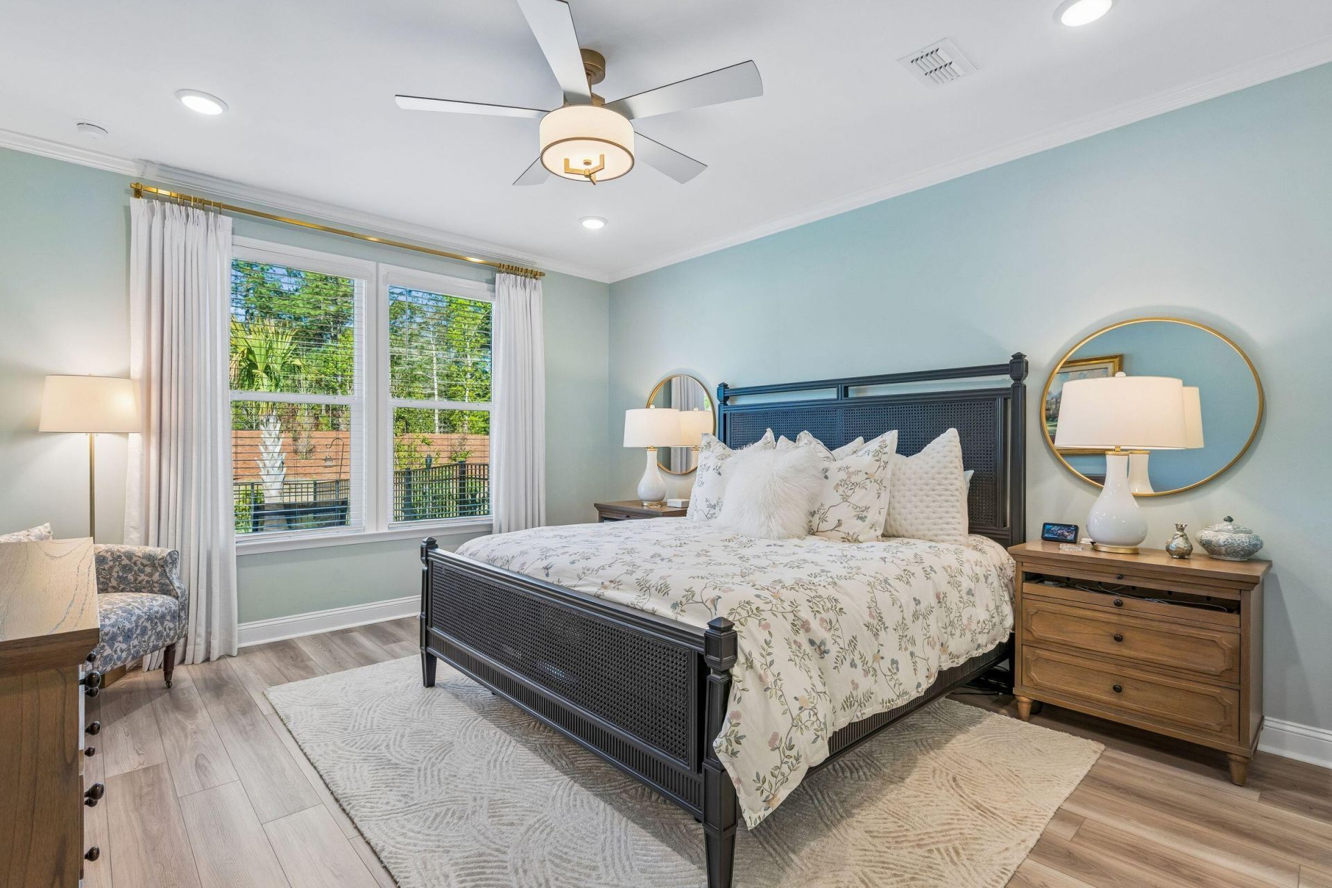 611 Coral Bells Lane Photo 21