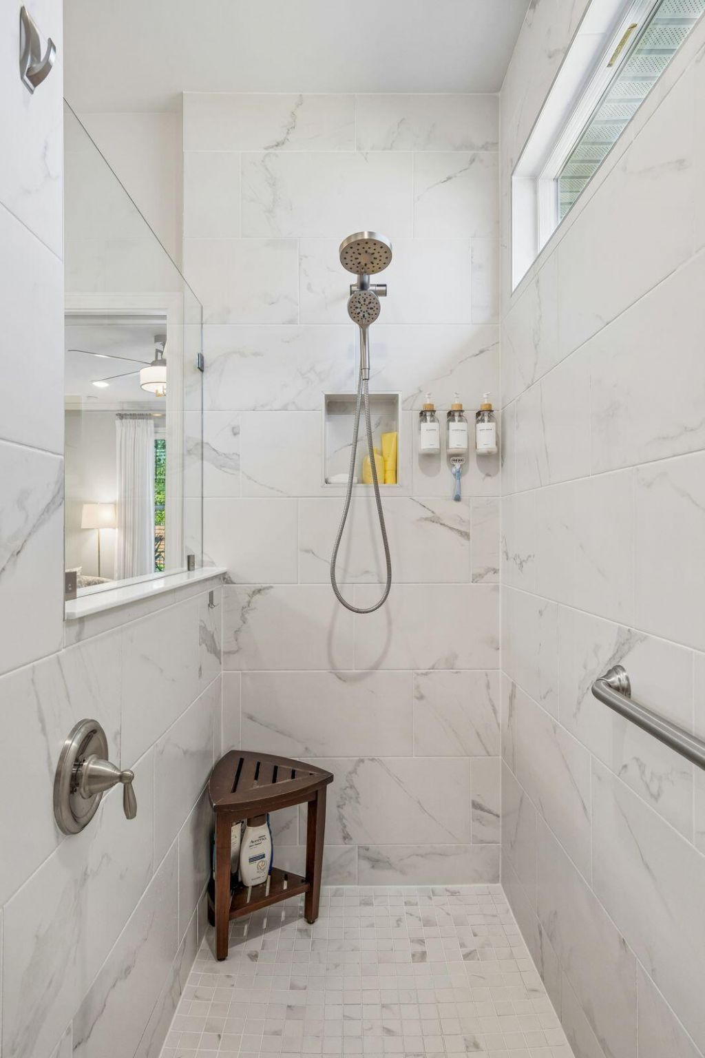 611 Coral Bells Lane Photo 24