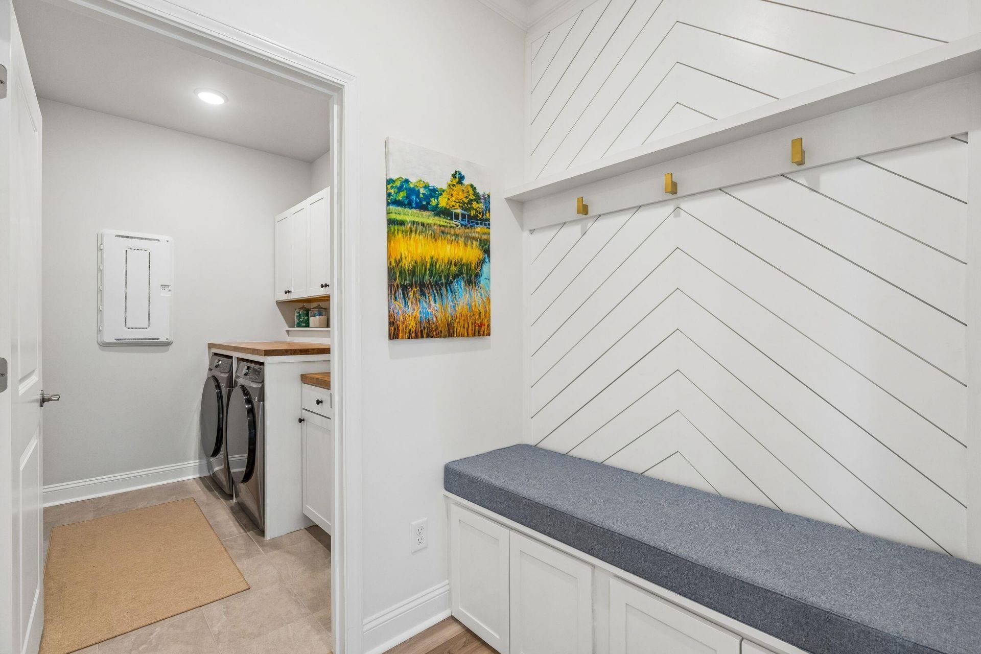 611 Coral Bells Lane Photo 28