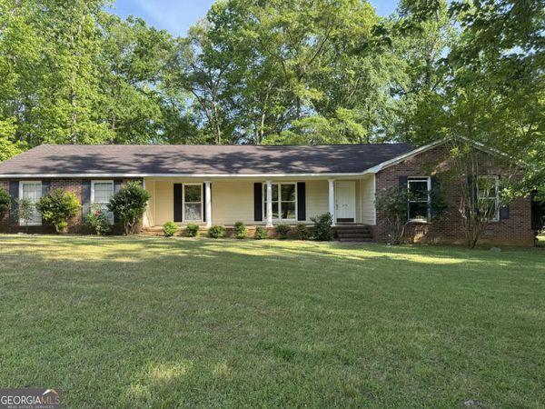3718 Sussex Dr, Milledgeville, GA 31061