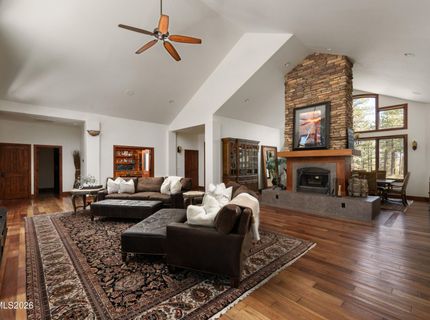 102 W Willis Lane, Reno, NV 89511 Photo