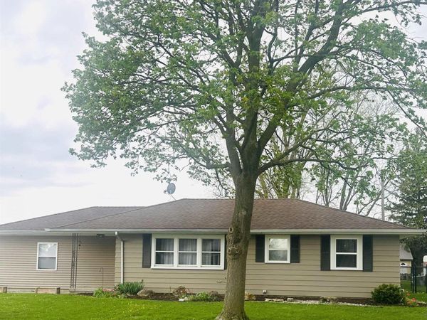 4025 Carl Street, Woodburn, IN 46797