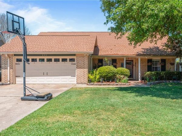393 MOONRAKER Drive, Slidell, LA 70458