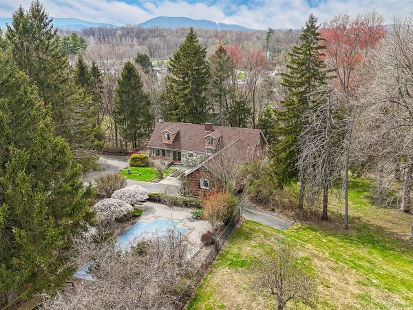 289 Shenandoah Road, Hopewell Junction, NY 12533