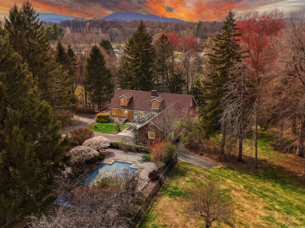 289 Shenandoah Road , Hopewell Junction, NY 12533