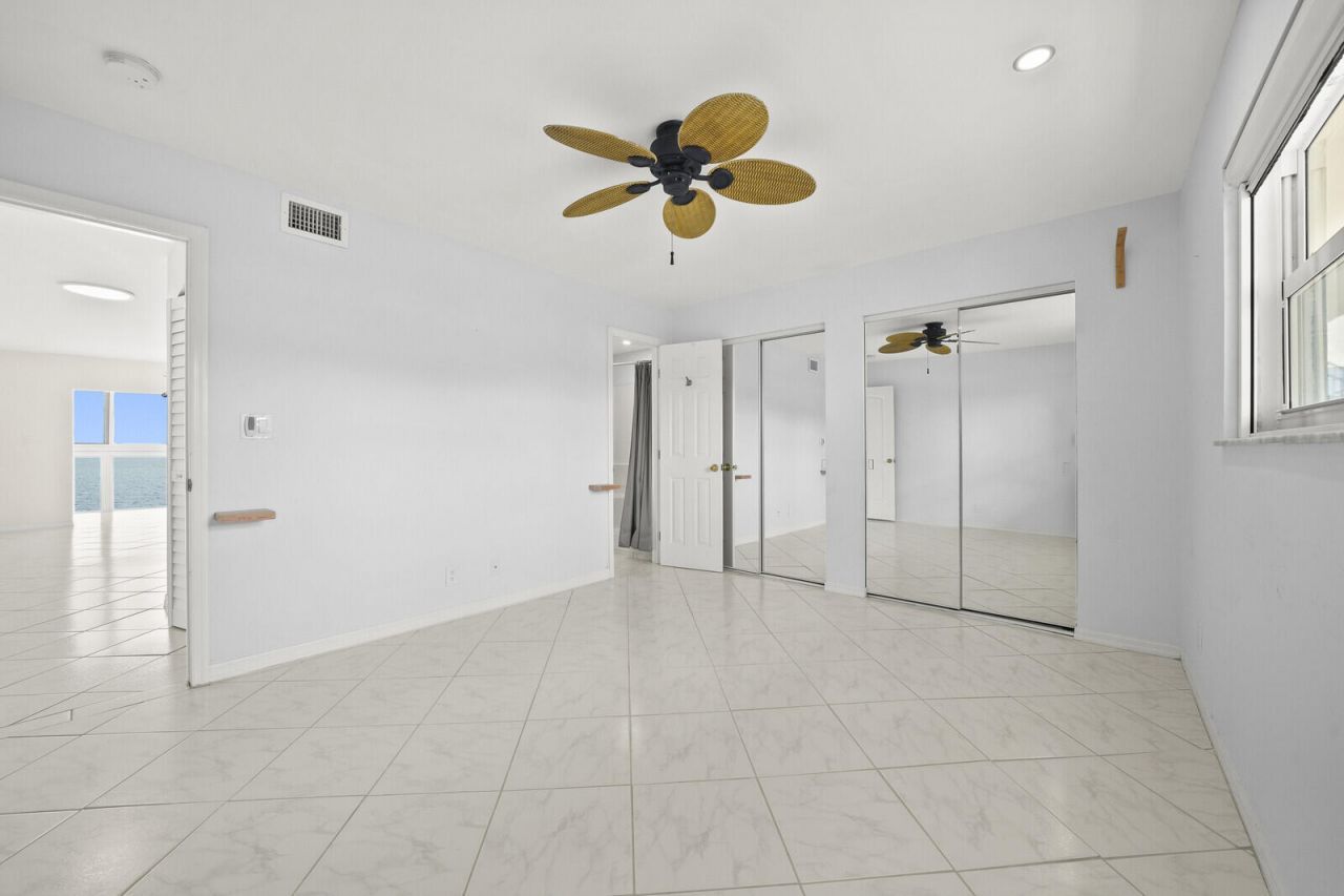 400 Wilma Circle, Unit 207, Riviera Beach, FL 33404 Photo