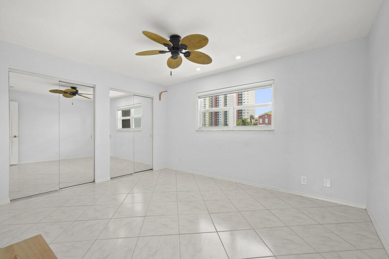 400 Wilma Circle, Unit 207, Riviera Beach, FL 33404 Photo