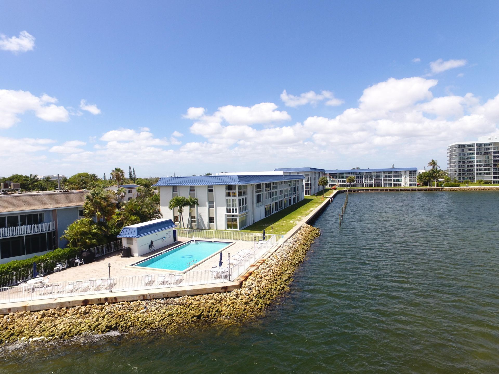 400 Wilma Circle, Unit 207, Riviera Beach, FL 33404 Photo