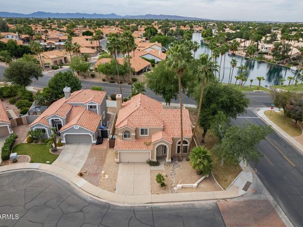 1002 S PORT Drive, Gilbert, AZ 85233