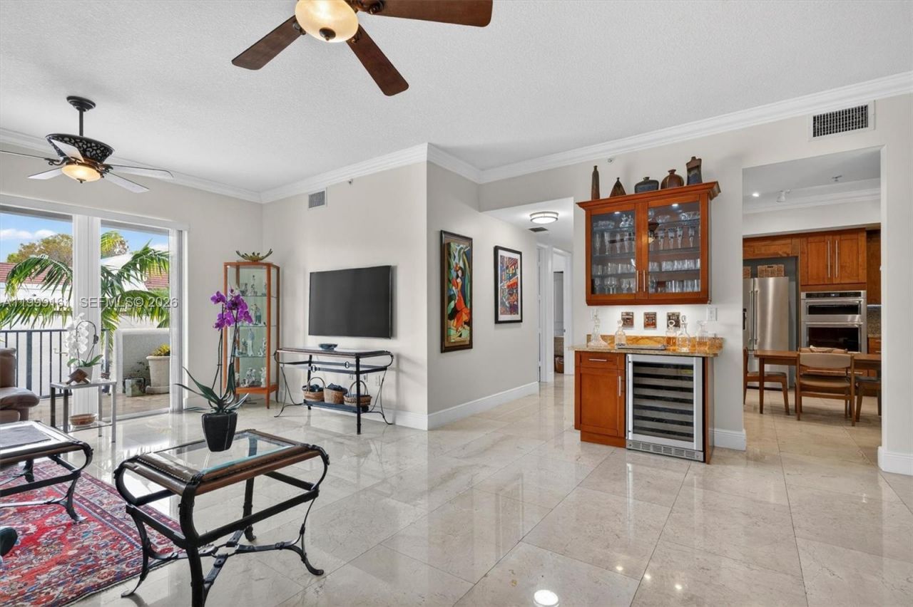 650 Valencia Ave , Unit 302, Coral Gables, FL 33134 Photo