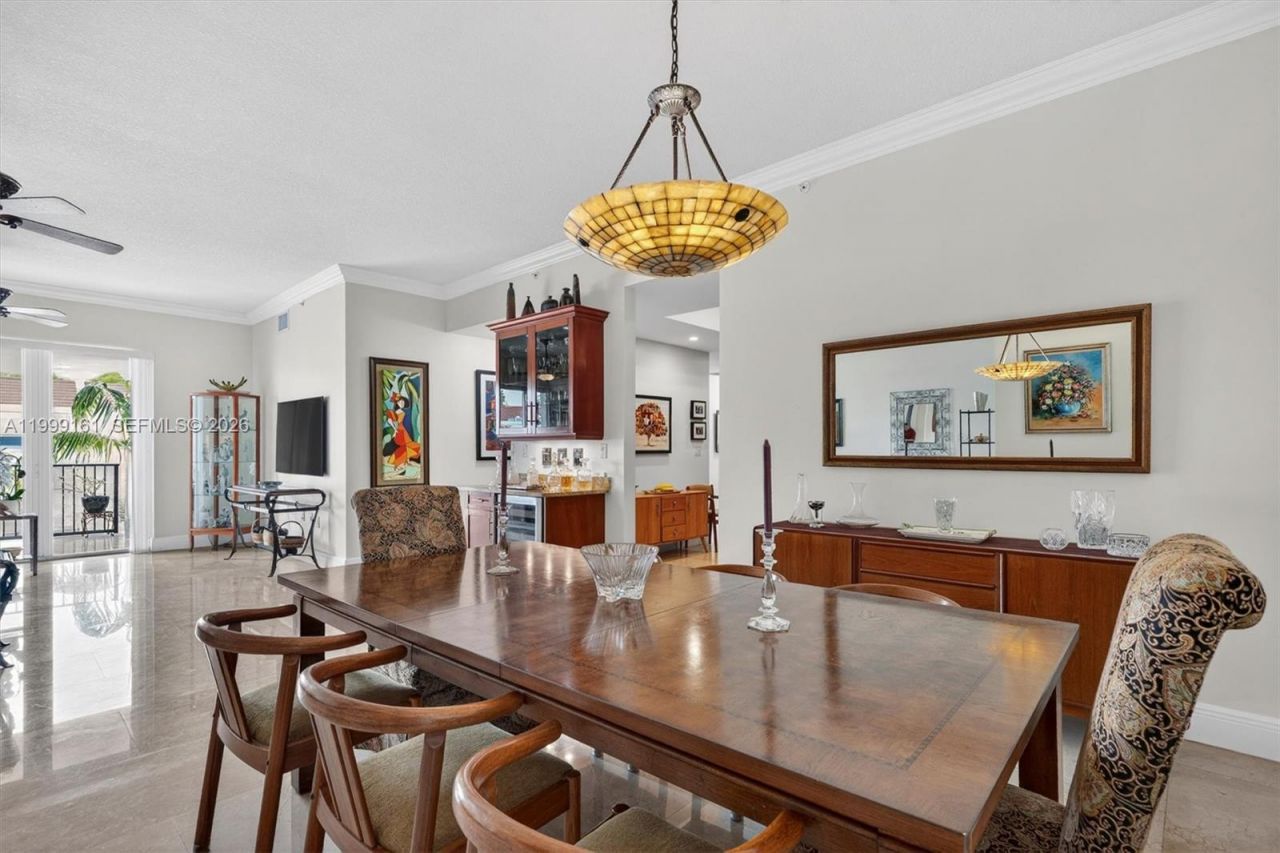 650 Valencia Ave , Unit 302, Coral Gables, FL 33134 Photo