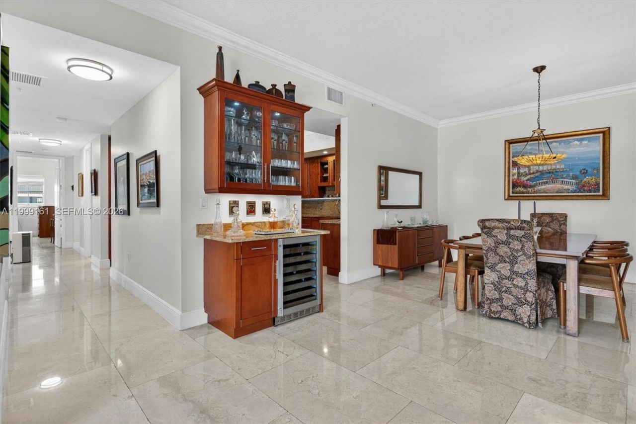 650 Valencia Ave , Unit 302, Coral Gables, FL 33134 Photo