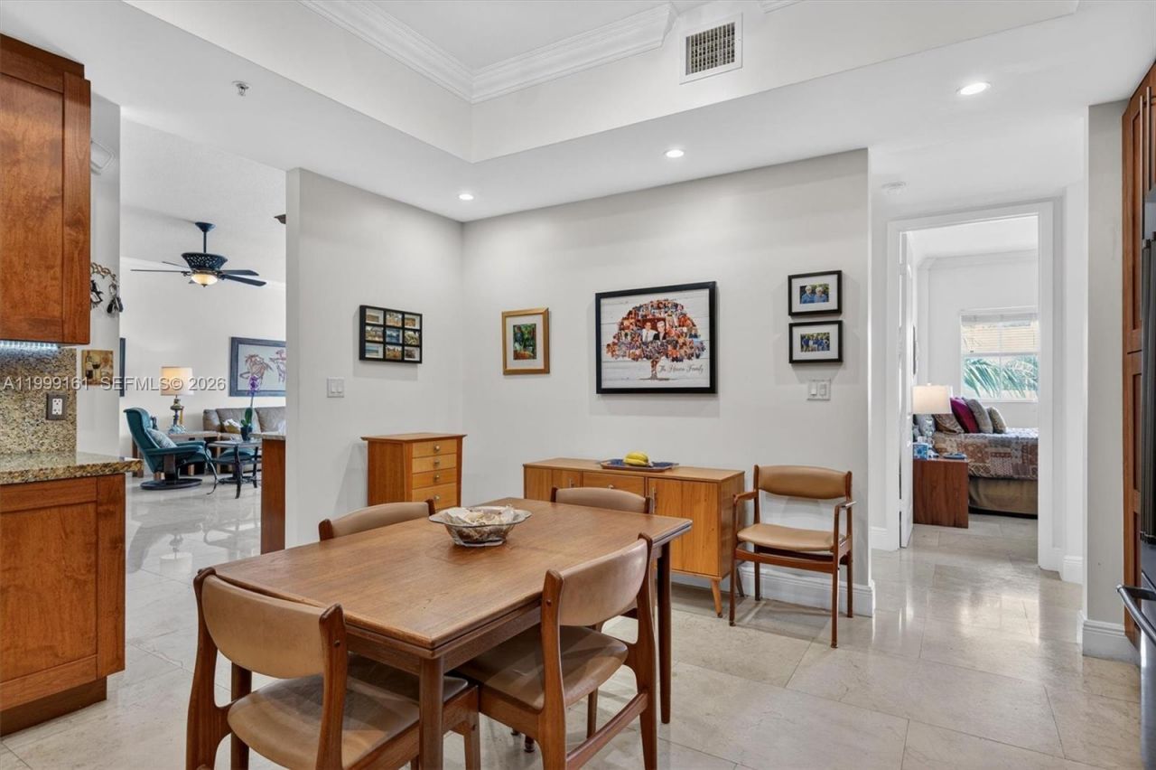 650 Valencia Ave , Unit 302, Coral Gables, FL 33134 Photo